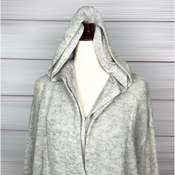 MOTH ANTHROPOLOGIE Gray Alpaca Wool Knit Hooded Lined Sweater Cardigan  M - Picture 3 of 12